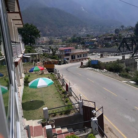 Hotel Inder Place Uttarkashi Екстер'єр фото