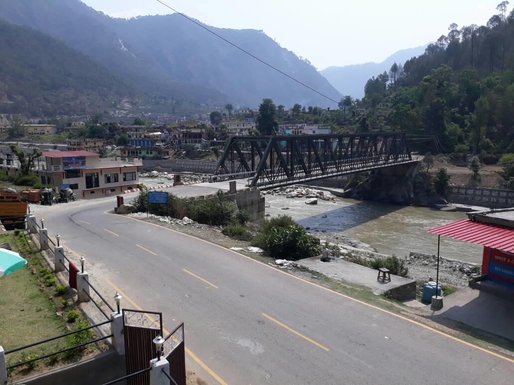 Hotel Inder Place Uttarkashi Екстер'єр фото